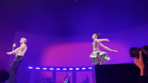 Maan de Steenwinkel - Upskirt - Goldband Ziggo Dome Concert (8-11-2024) (23)