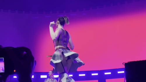 Maan de Steenwinkel - Upskirt - Goldband Ziggo Dome Concert (8-11-2024) (30)