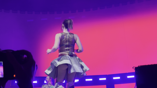 Maan de Steenwinkel - Upskirt - Goldband Ziggo Dome Concert (8-11-2024) (35)